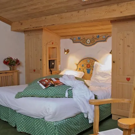 Le A By Neige Et Roc Hotel