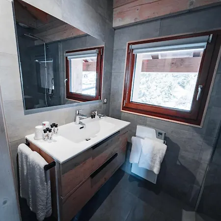 Hotel Le A By Neige Et Roc Morzine